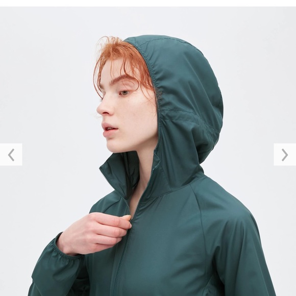 UNIQLO Pocketable Wind Breaker XS - Picture 2 of 15